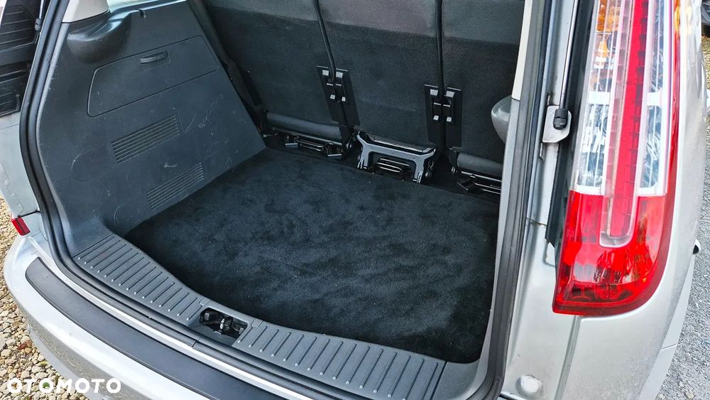 Ford C-MAX 1.8 Platinium X - 29