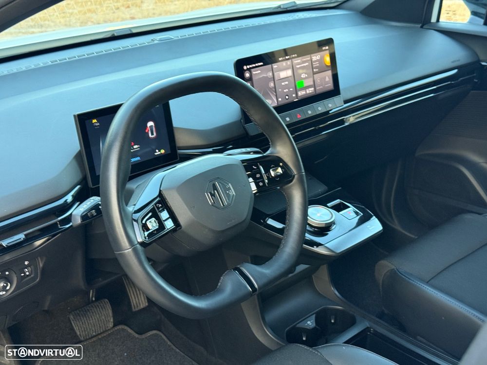 MG MG4 64 kWh Luxury - 7