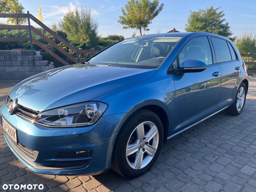 Volkswagen Golf - 2