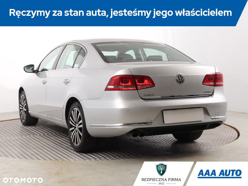 Volkswagen Passat - 5