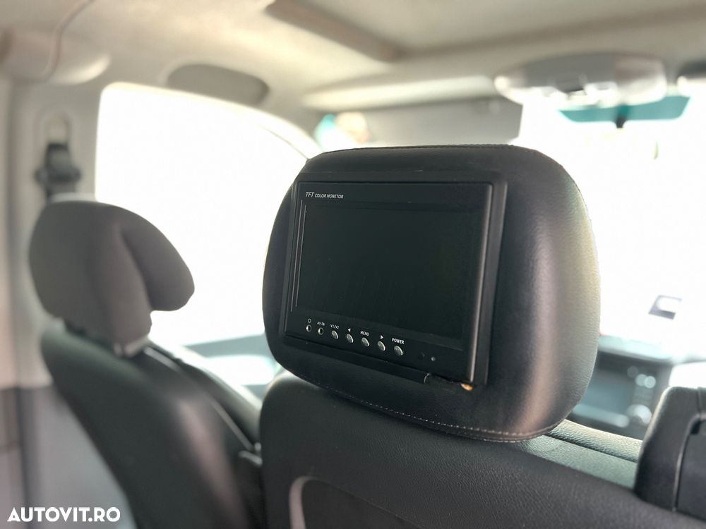 Mercedes-Benz Vito - 10