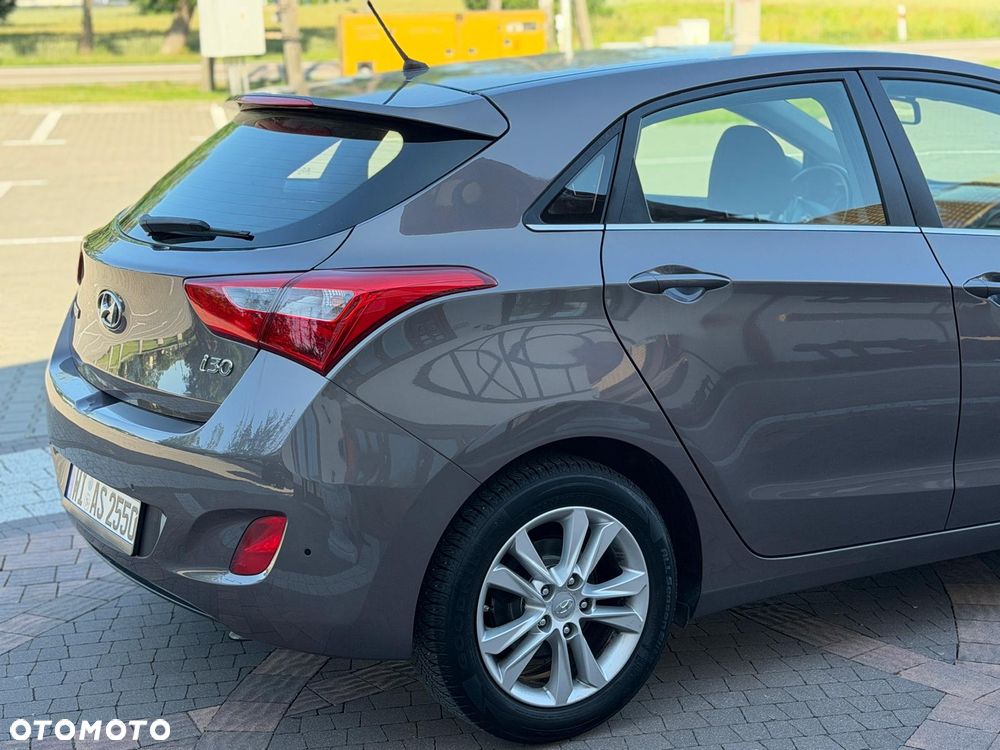 Hyundai i30 1.6 Automatik Trend - 25