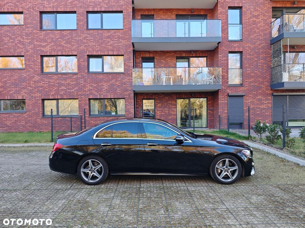 Mercedes-Benz Klasa E 300 9G-TRONIC Avantgarde - 31