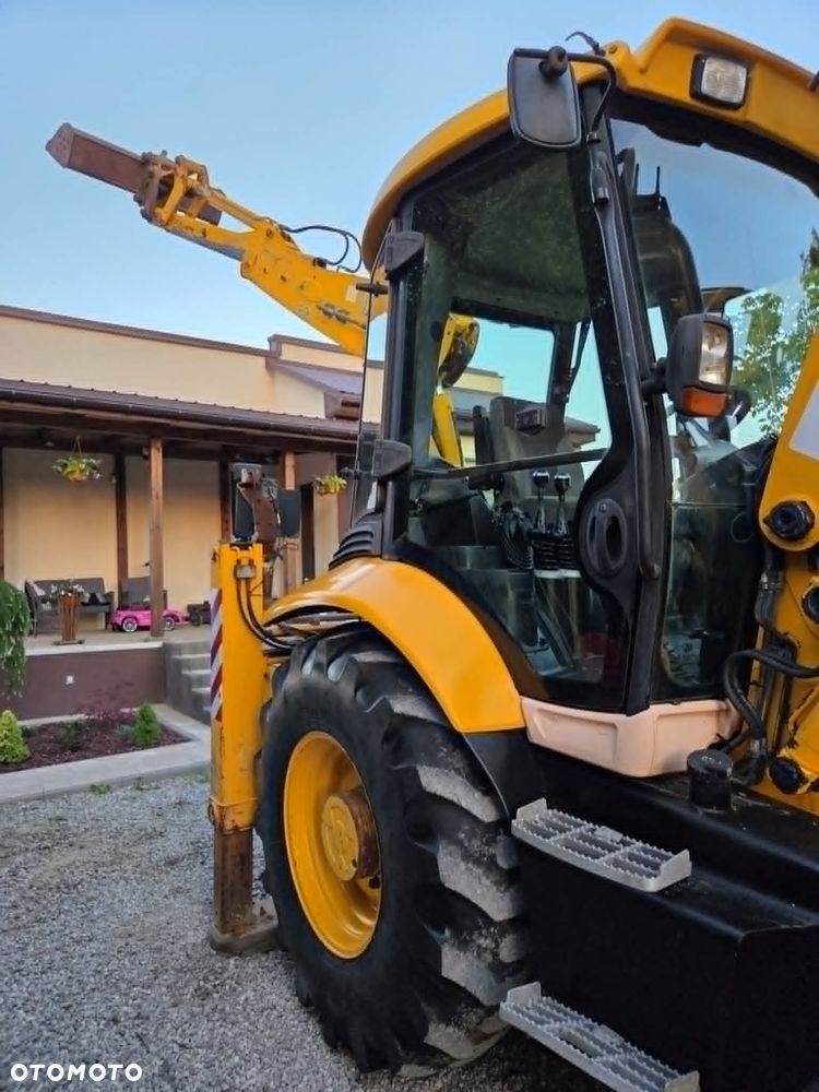 JCB 3CX - 8