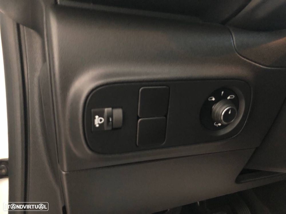 Citroën C3 1.2 PureTech Plus - 14