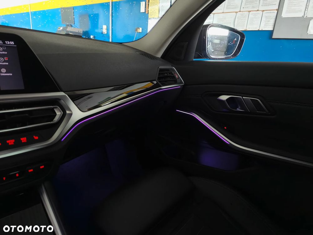 BMW Seria 3 320d Edition M Sport Shadow - 15
