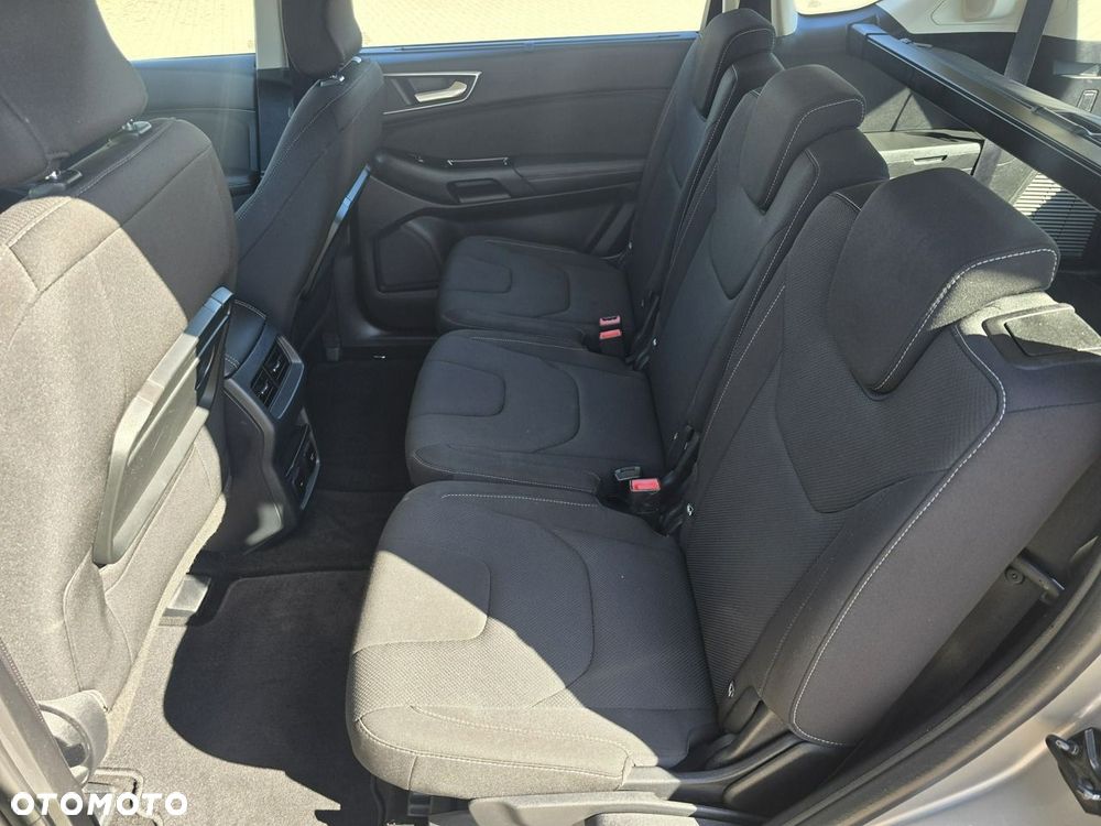 Ford S-Max - 16