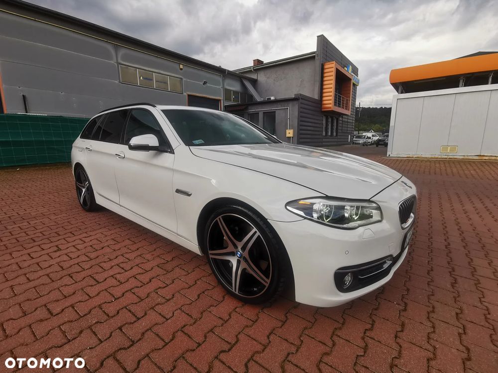 BMW Seria 5 2016 photo 2