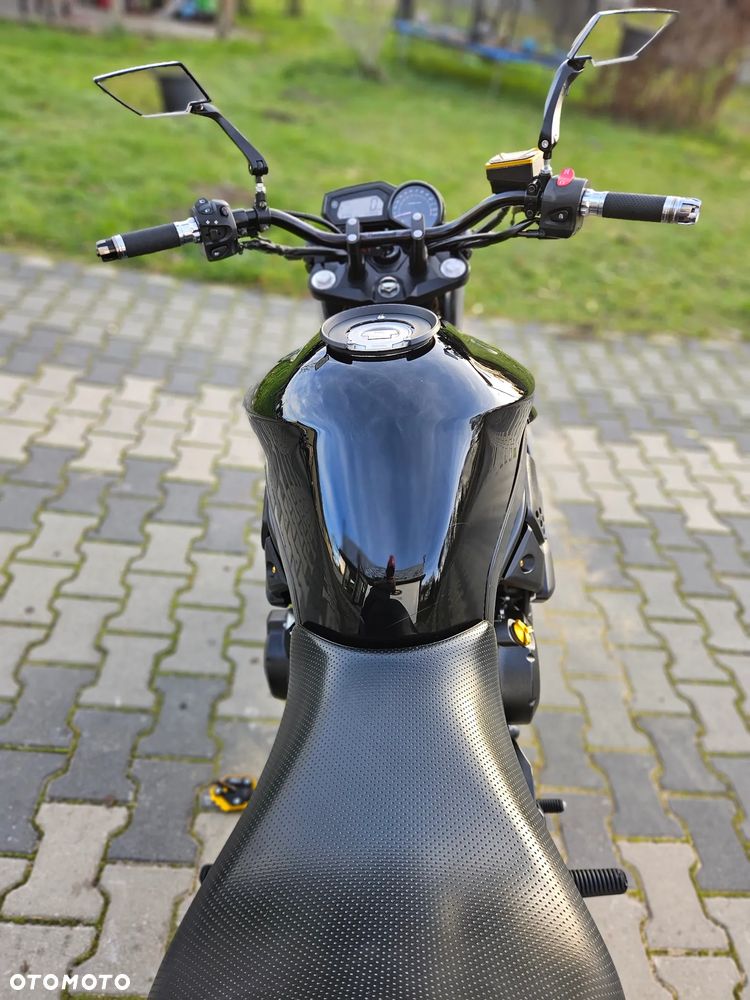 Yamaha XJ - 8