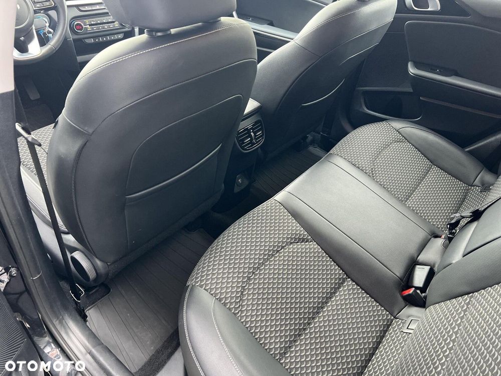 Kia Ceed 1.5 T-GDI L DCT - 23