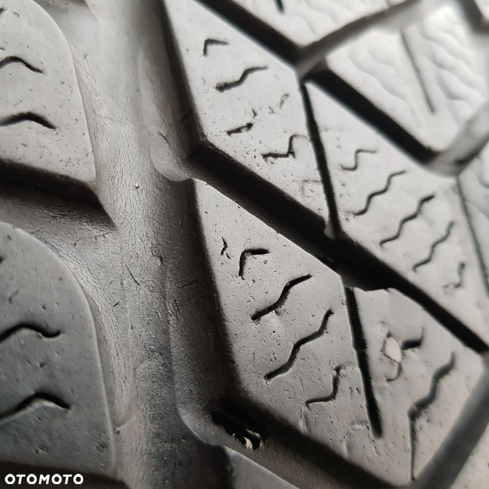 2x 225/45R19 Pirelli SottoZero 3 Para opon zimowych Poznań - 2