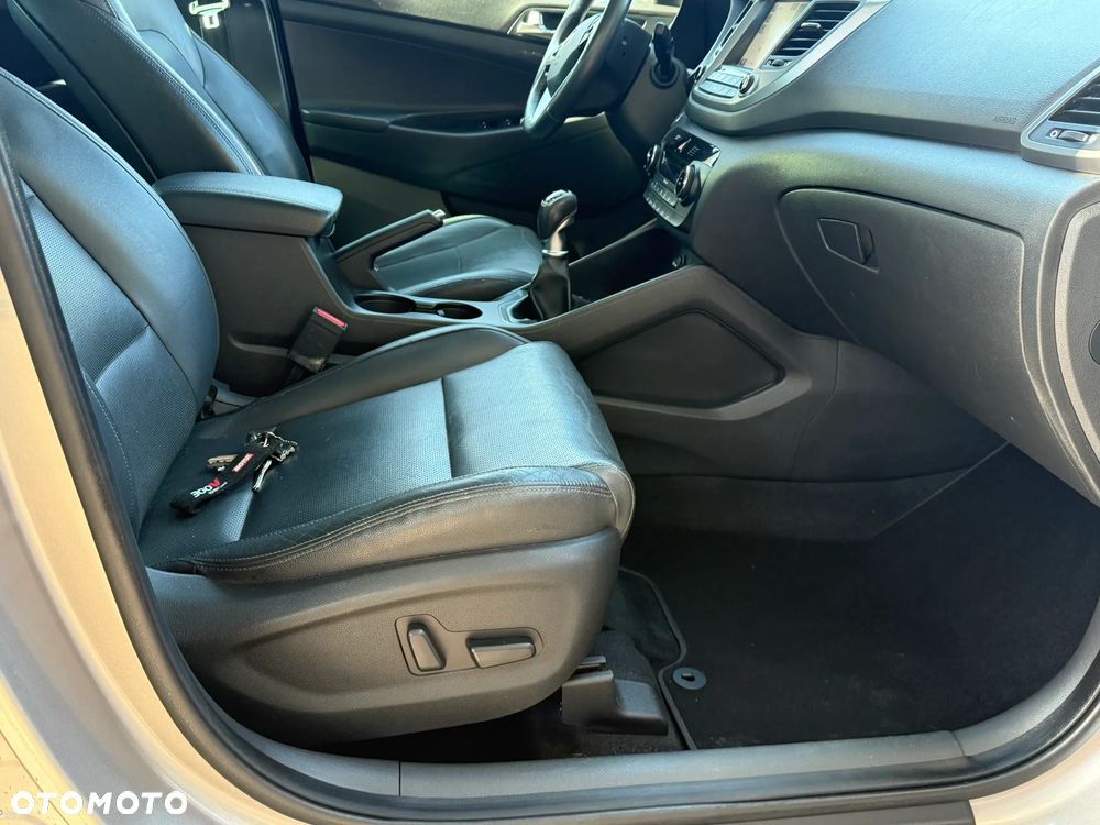 Hyundai Tucson blue 1.7 CRDi 2WD Passion Plus - 18