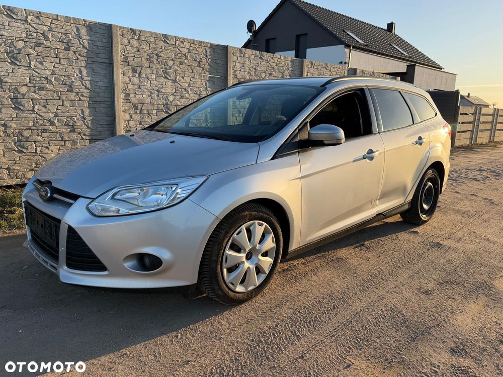 Ford Focus 1.6 TDCi DPF Start-Stopp-System Ambiente - 1