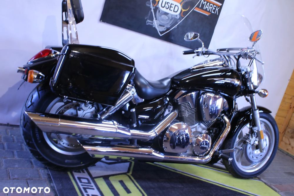 Honda VTX - 16