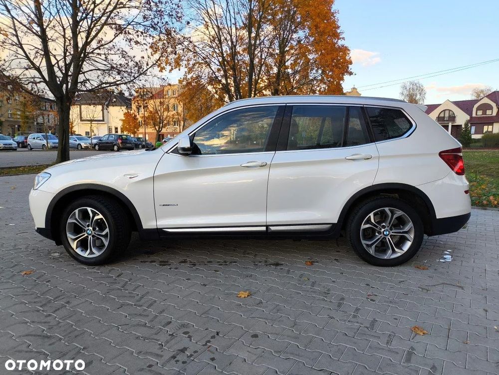 BMW X3 sDrive18d xLine - 16