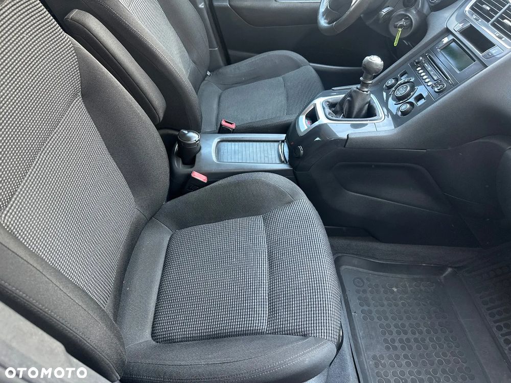 Peugeot 5008 1.6 HDi Premium - 15