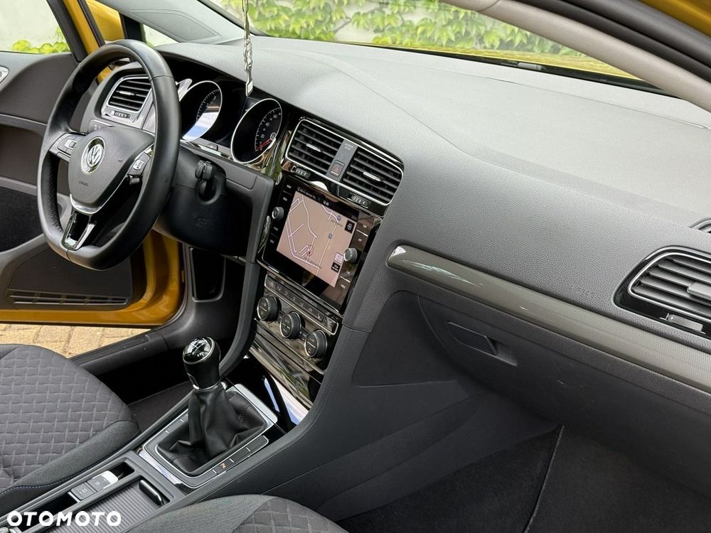 Volkswagen Golf Variant - 20