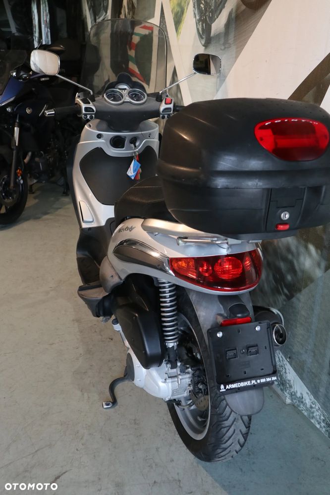 Piaggio Beverly - 11