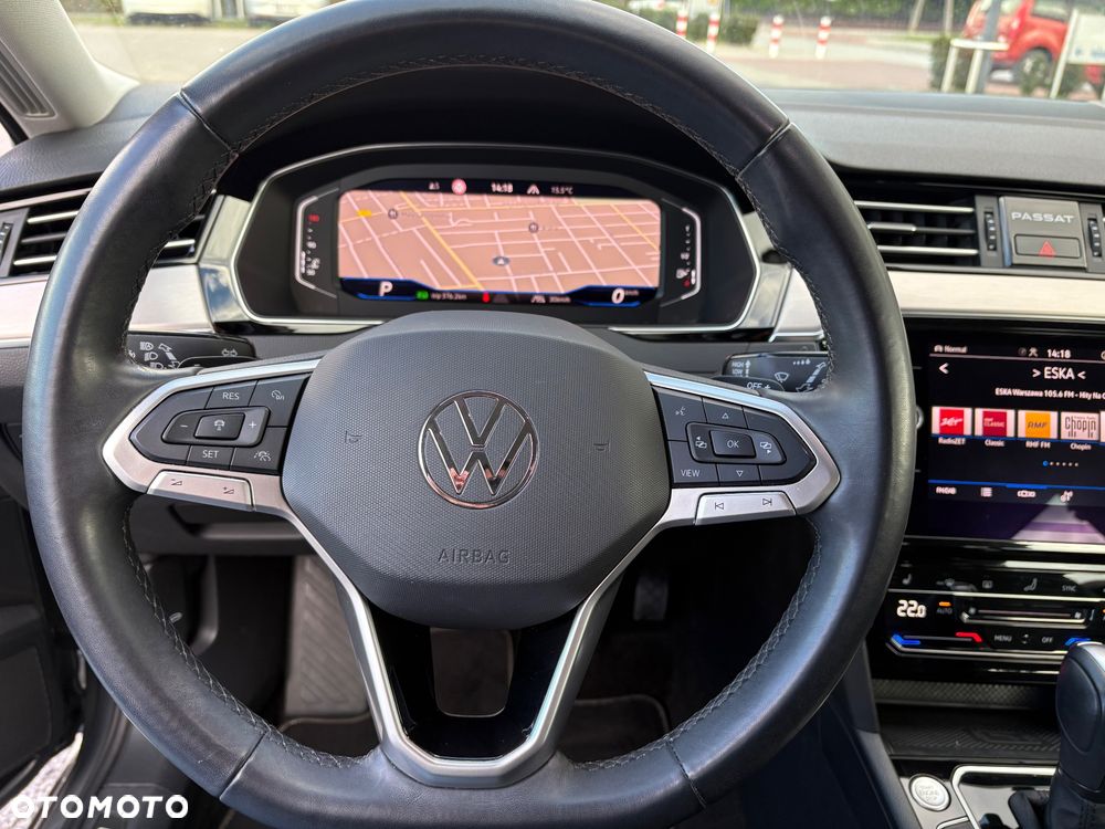Volkswagen Passat - 21