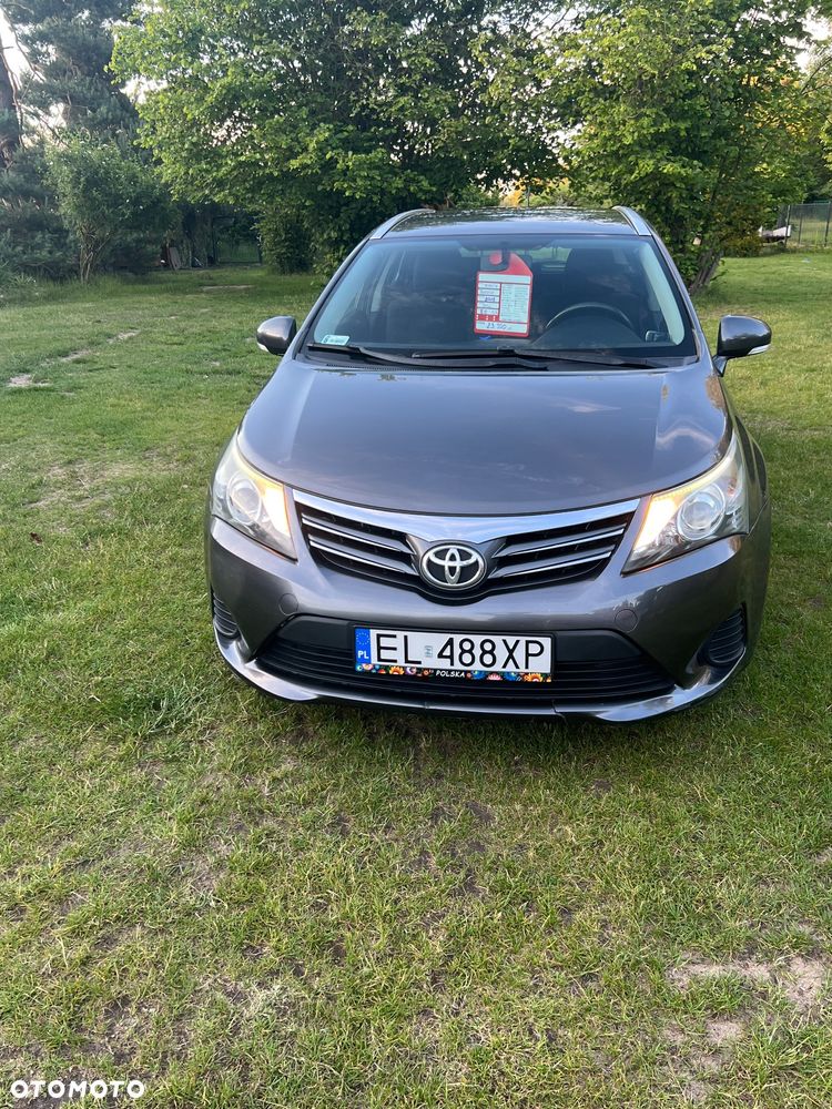 Toyota Avensis - 2