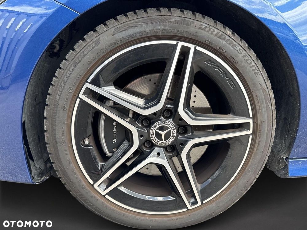 Mercedes-Benz CLA - 10