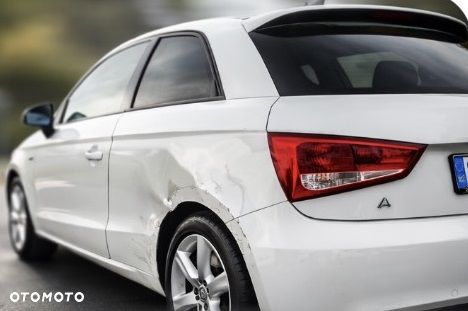 Audi A1 3-drzwiowe 1.2 TFSI S line edition - 2
