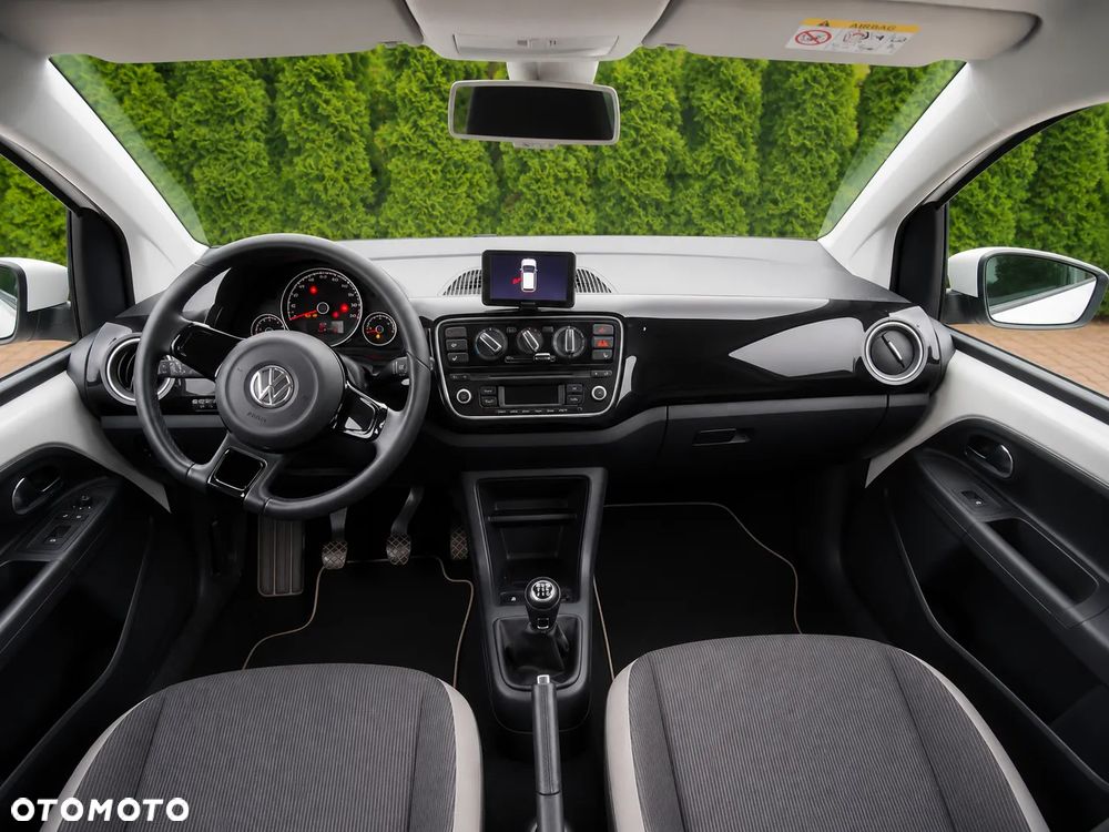 Volkswagen up! 1.0 street - 9