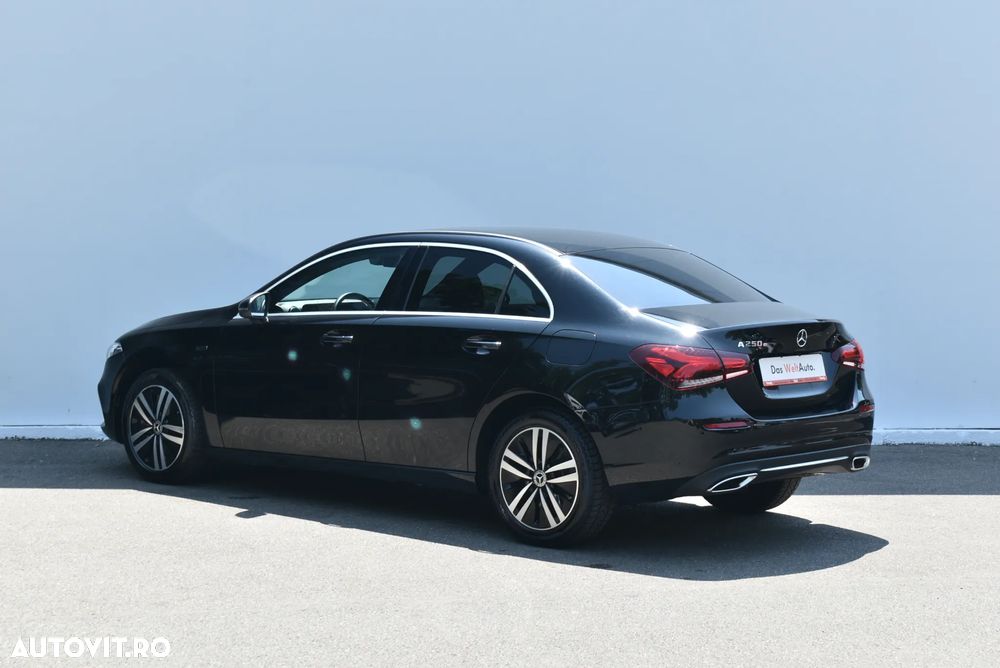 Mercedes-Benz A - 3