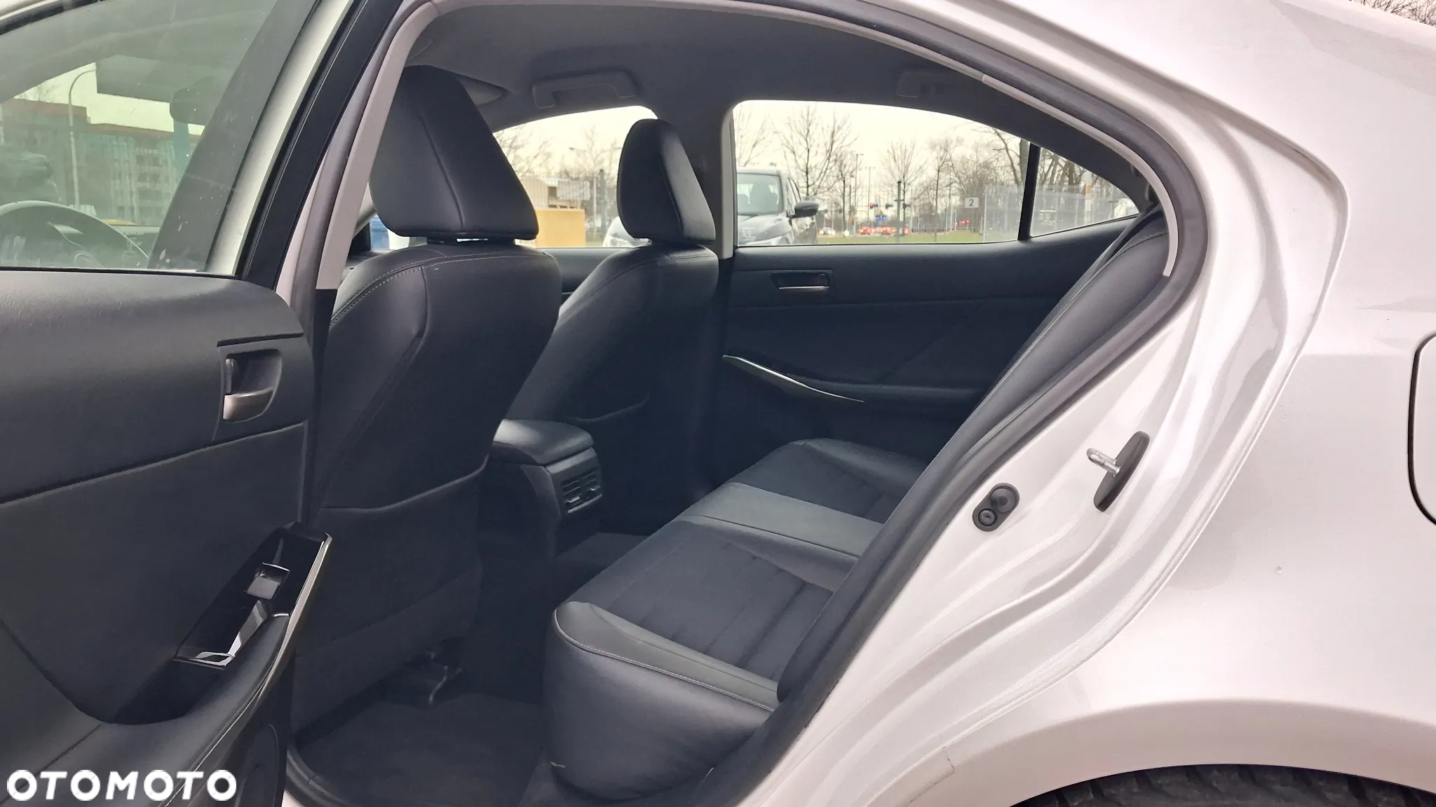 Lexus IS 200t Elegance - 10