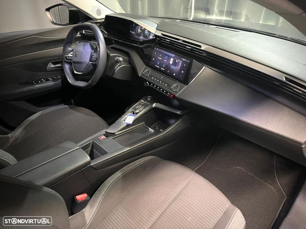 Peugeot 308 SW 1.6 Hybrid Allure e-EAT8 - 32