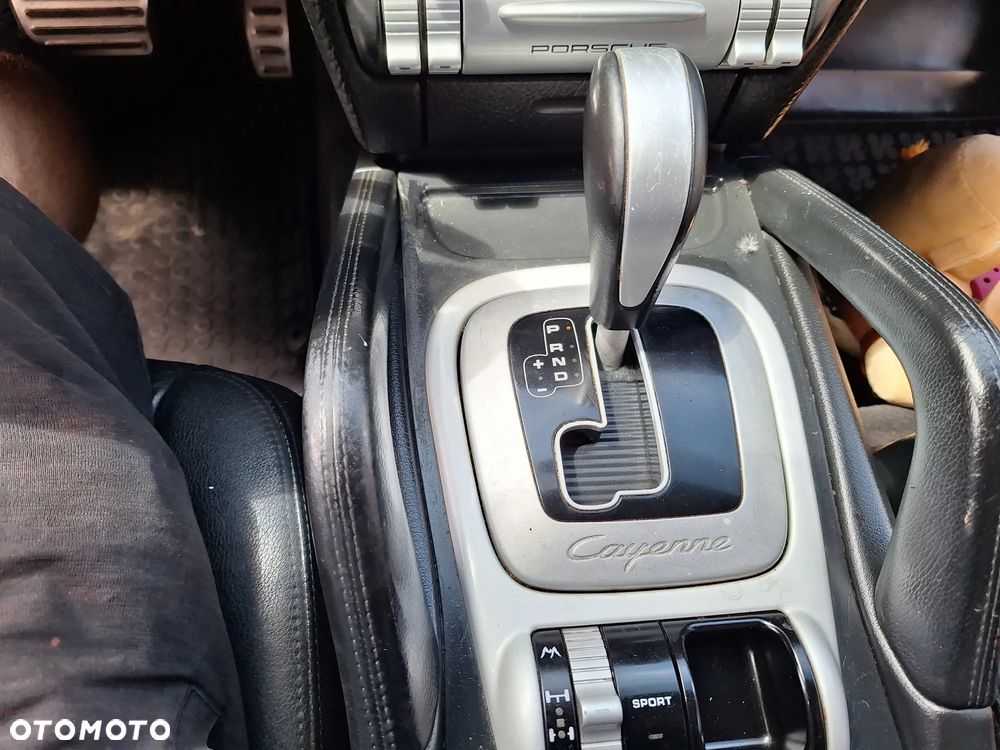 Porsche Cayenne S Tiptronic - 24