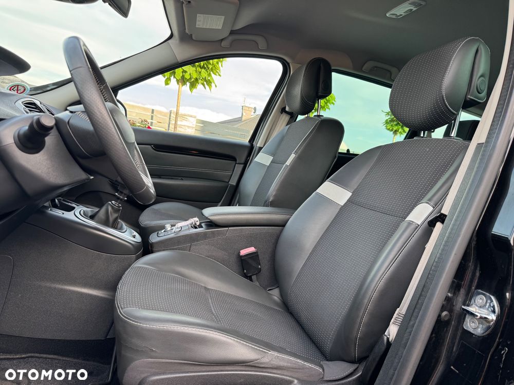 Renault Scenic Energy dCi 130 Start & Stop Bose Edition - 36