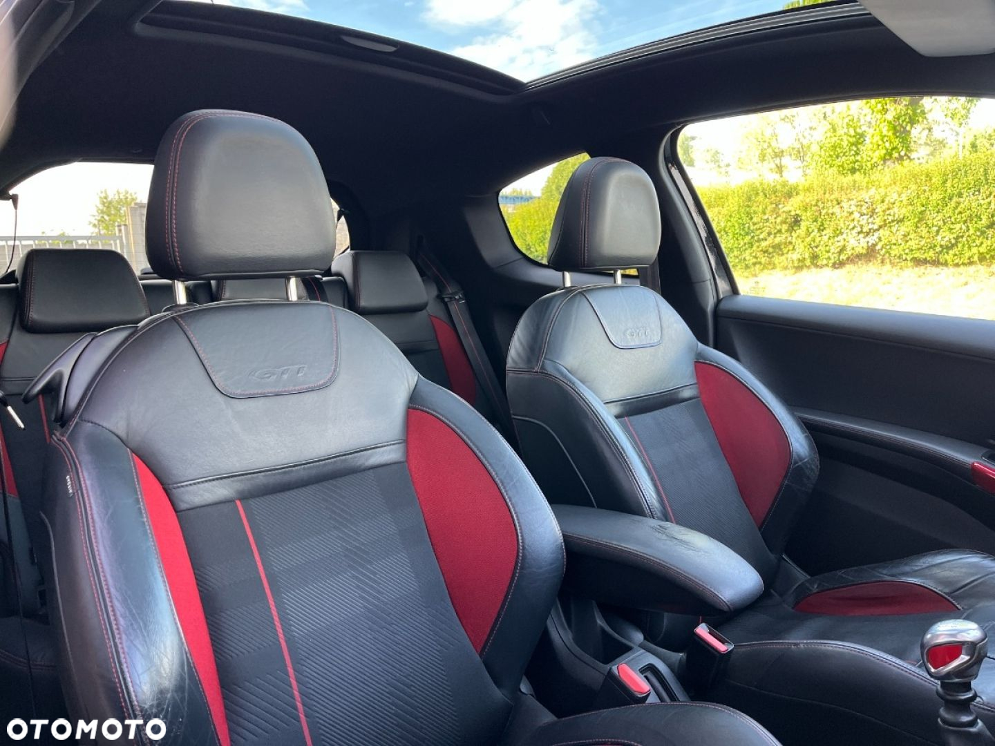 Peugeot 208 GTI 200 THP - 25