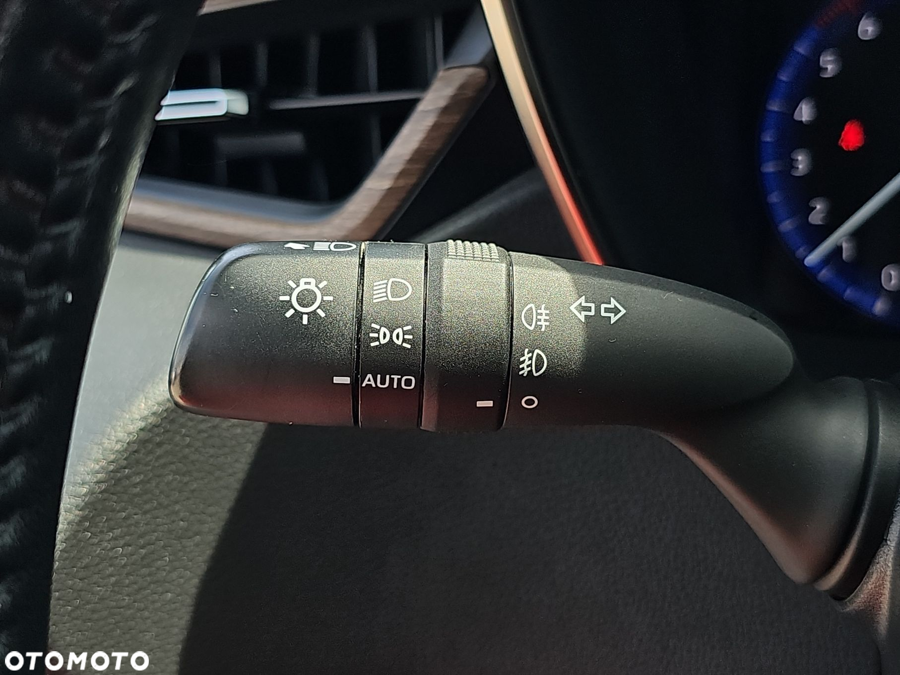 Toyota Corolla - 17
