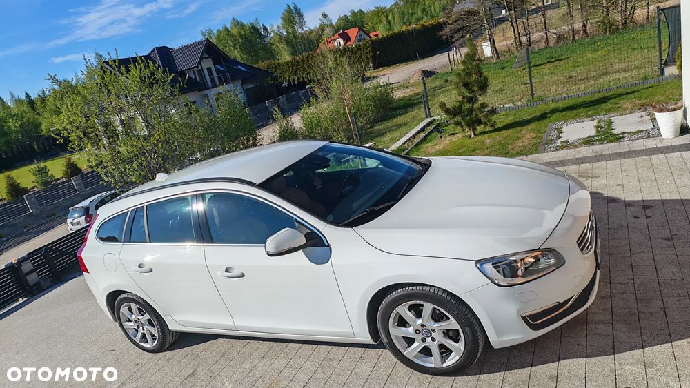 Volvo V60 D4 Geartronic Momentum - 13