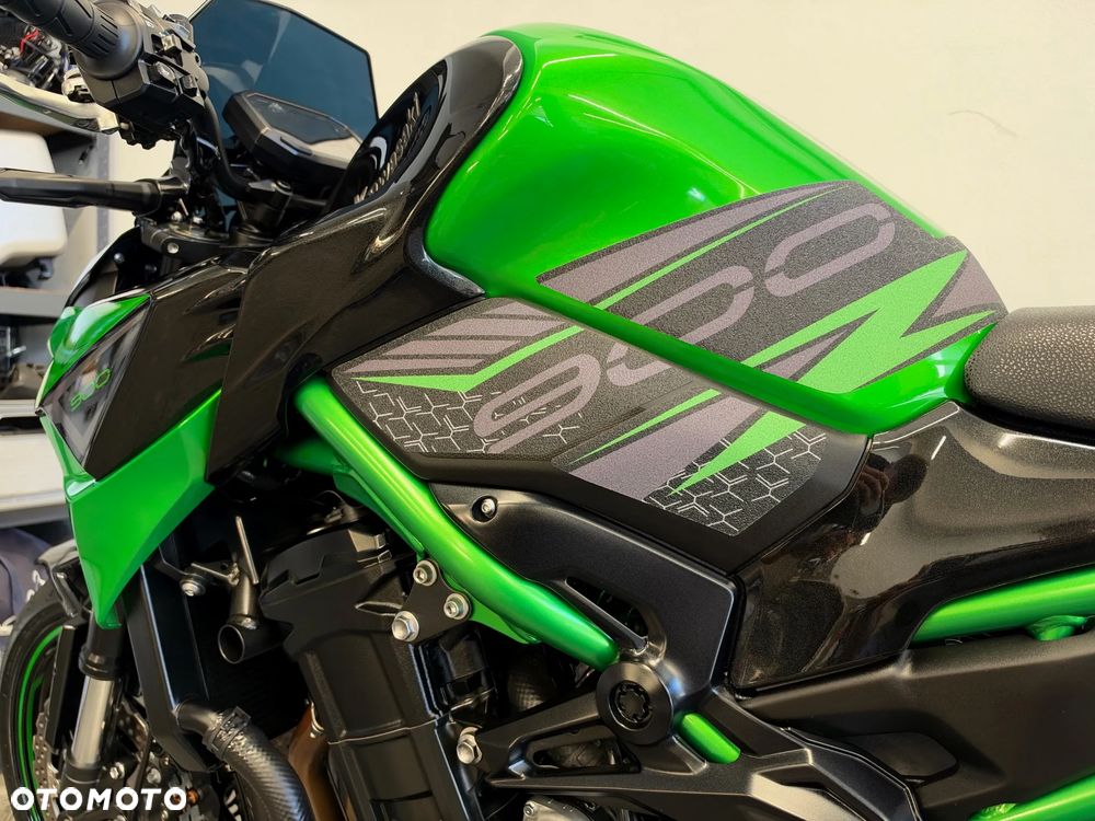 Kawasaki Z 900 - 25