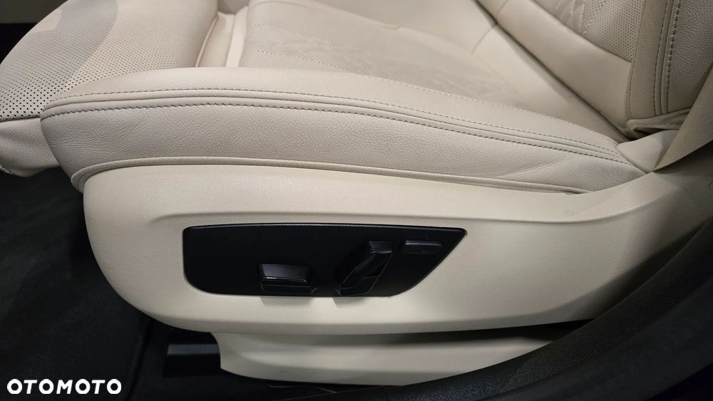 BMW Seria 5 - 13