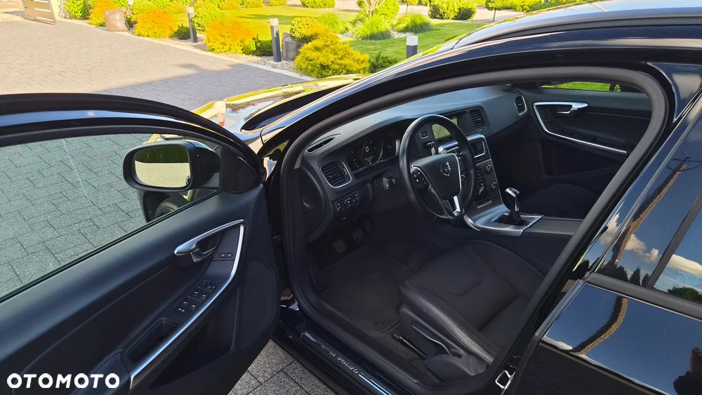 Volvo V60 D2 Kinetic - 12