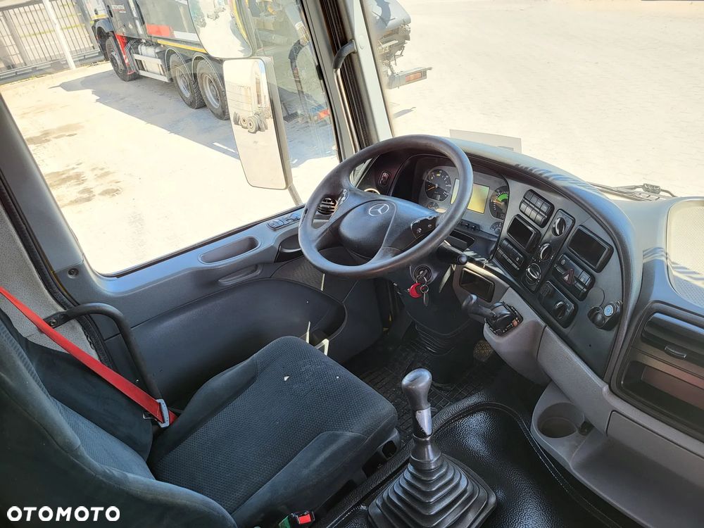 Mercedes-Benz 4141 / Betonomieszarka - Zabudowa Liebherr 10m3 - Cena 140000 - 6