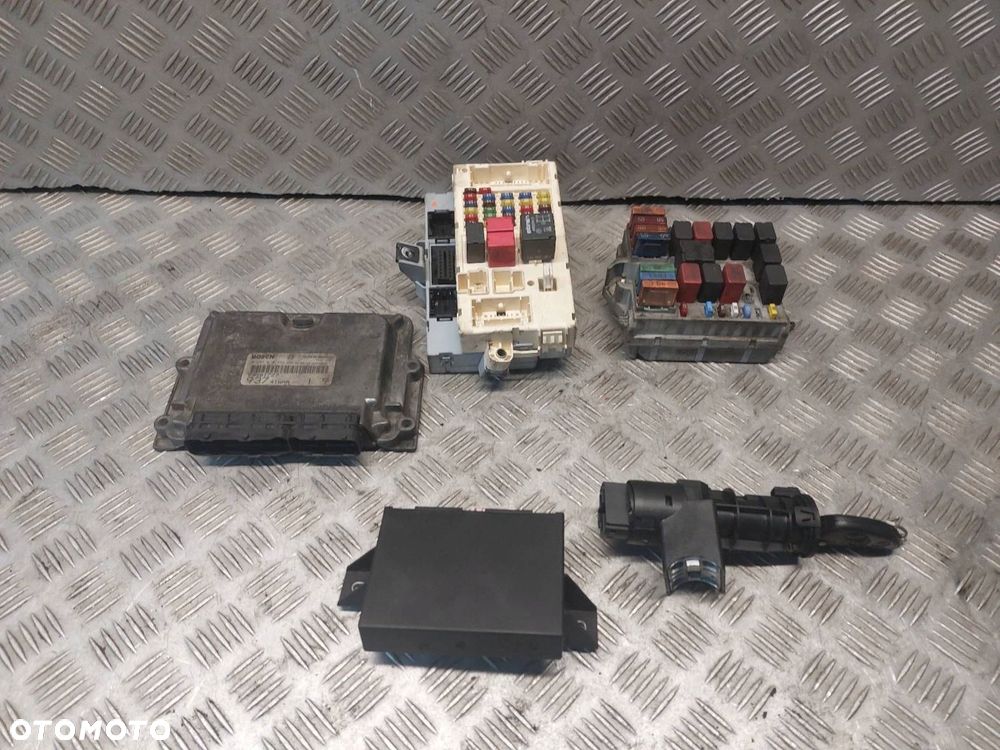 ZESTAW STARTOWY ALFA ROMEO 147 I 1.9 JTD 0281010332 46558752 46558760 - 1