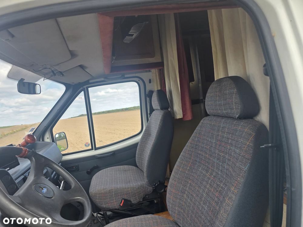 Ford Transit - 21