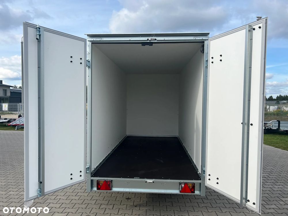 Brenderup Cargo CD 300 TB drzwi 300x155x185 cm , 2,5T - 8