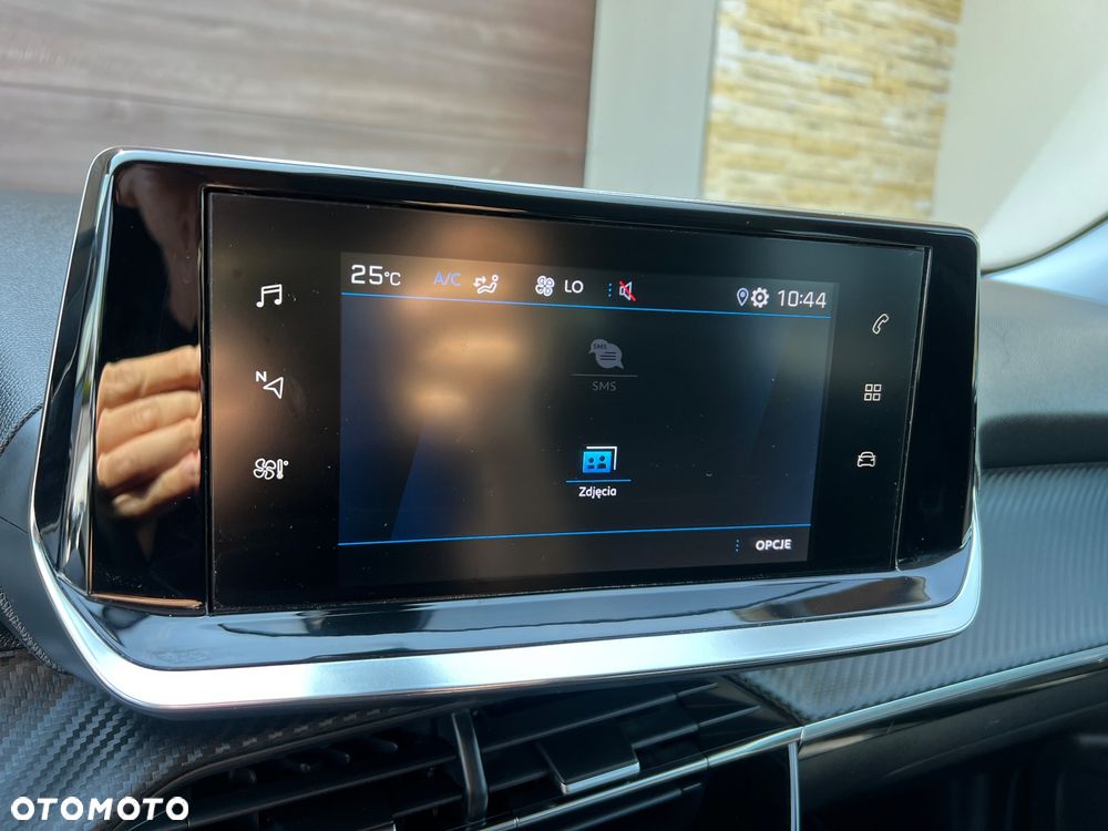 Peugeot 2008 PureTech 100 Allure - 18