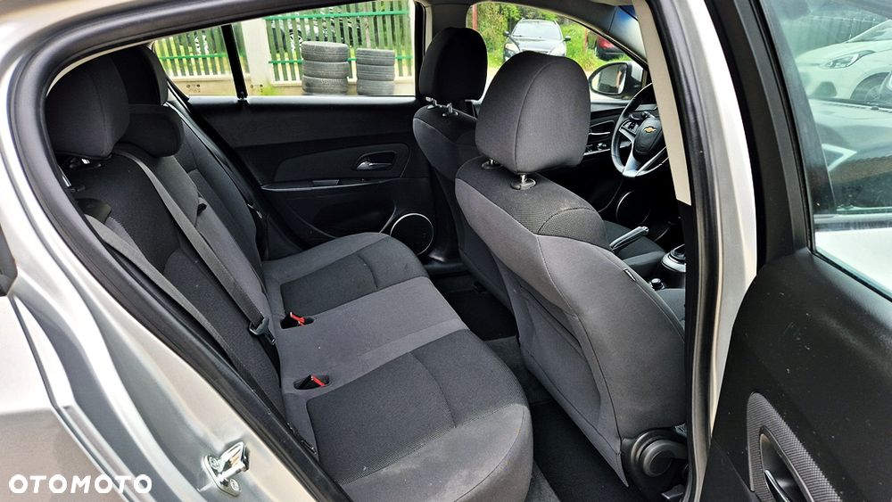 Chevrolet Cruze 1.6 - 32