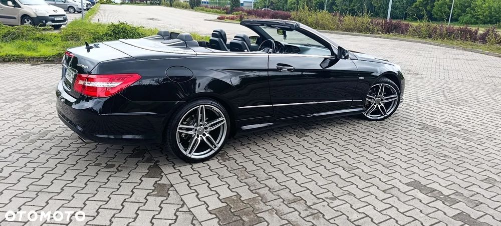 Mercedes-Benz Klasa E 300 BlueEFFICIENCY 7G-TRONIC Elegance - 3