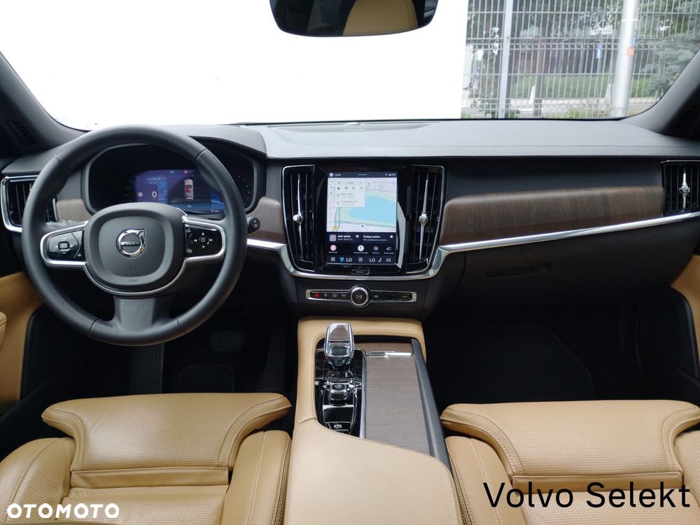 Volvo V90 Cross Country - 21
