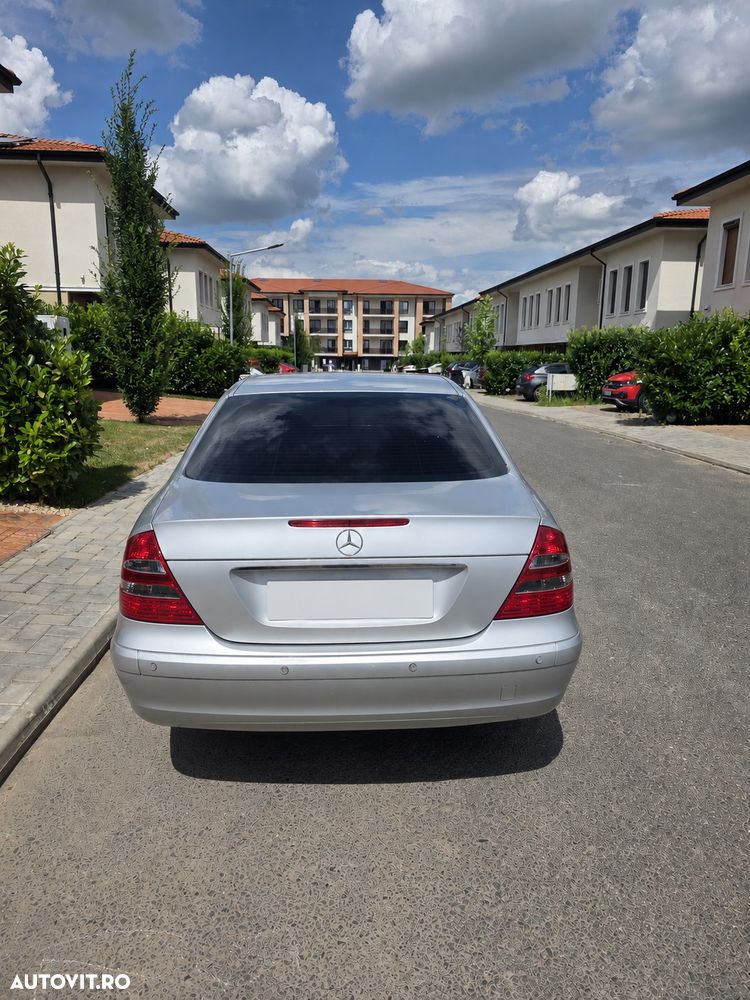 Mercedes-Benz E 200 CDI - 5