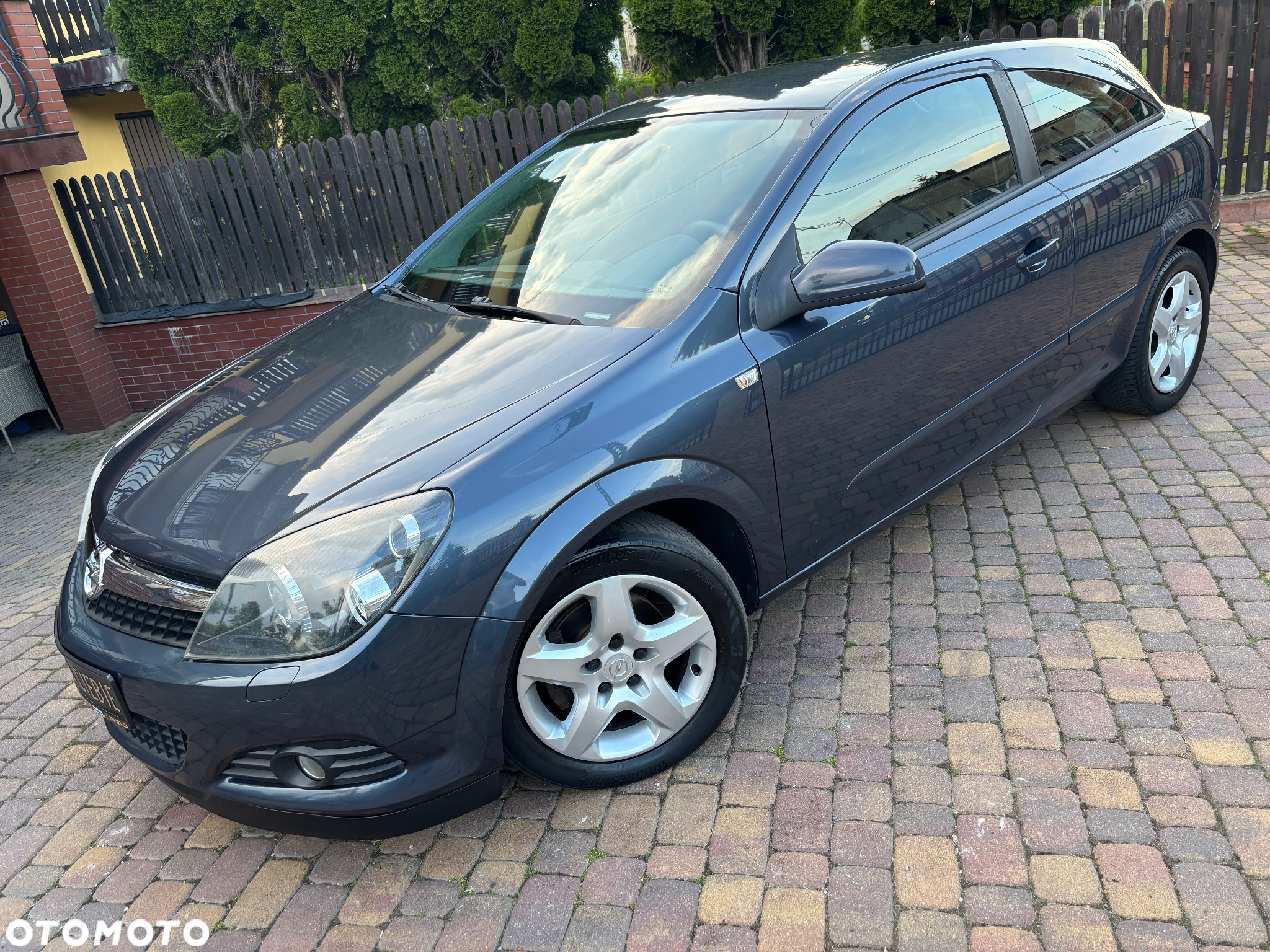 Opel Astra GTC 1.4 Cosmo - 18