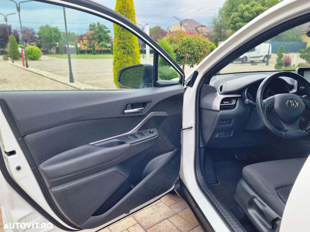 Toyota C-HR 1.8 HSD 122 CP 4x2 CVT C-ult Style - 9