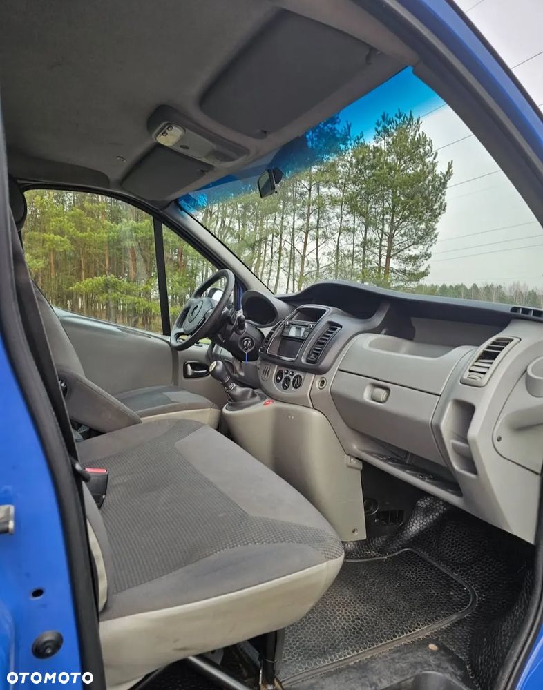 Opel Vivaro - 2